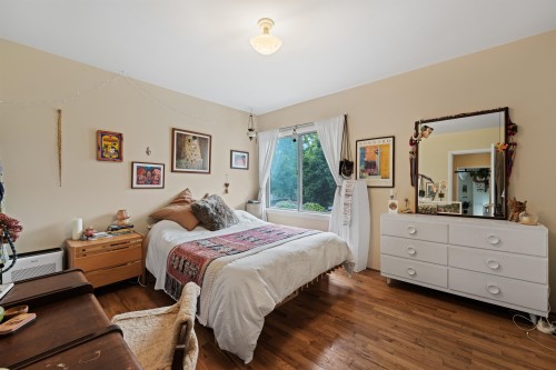 2608 4Th Avenue E, Vancouver, BC 