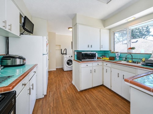 9820 Berry Road, Richmond, BC 