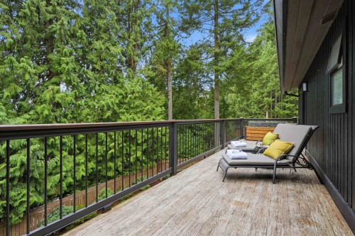 2261 Hill Drive, North Vancouver, BC 