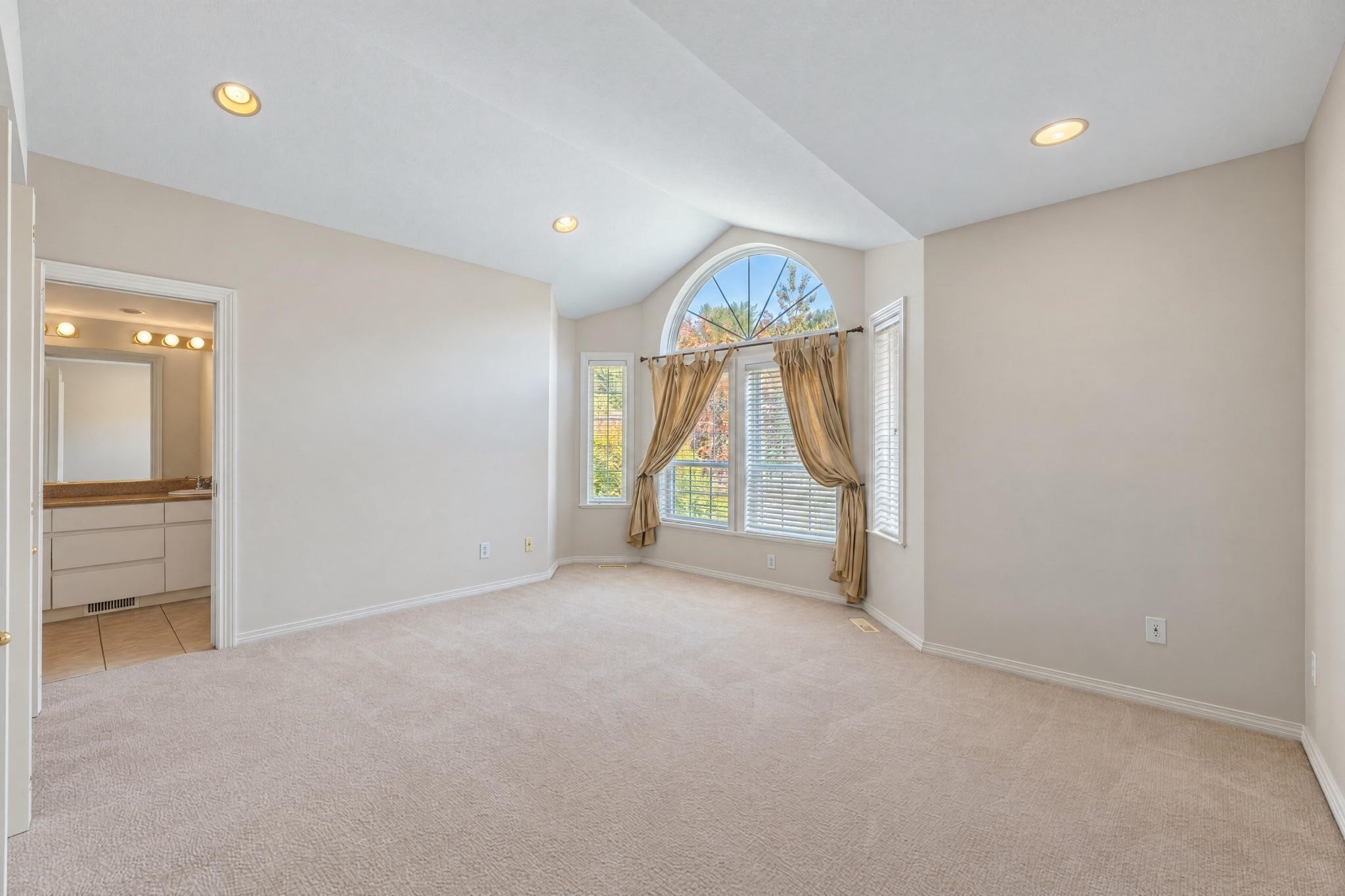 2570 Diamond Crescent, Coquitlam, BC