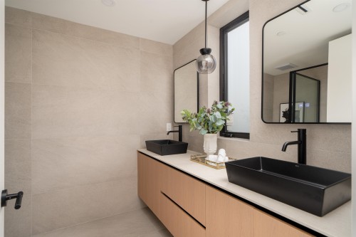 6577 Lime Street, Vancouver, BC 