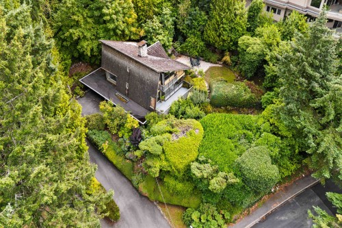 6035 Eagleridge Drive, West Vancouver, BC 