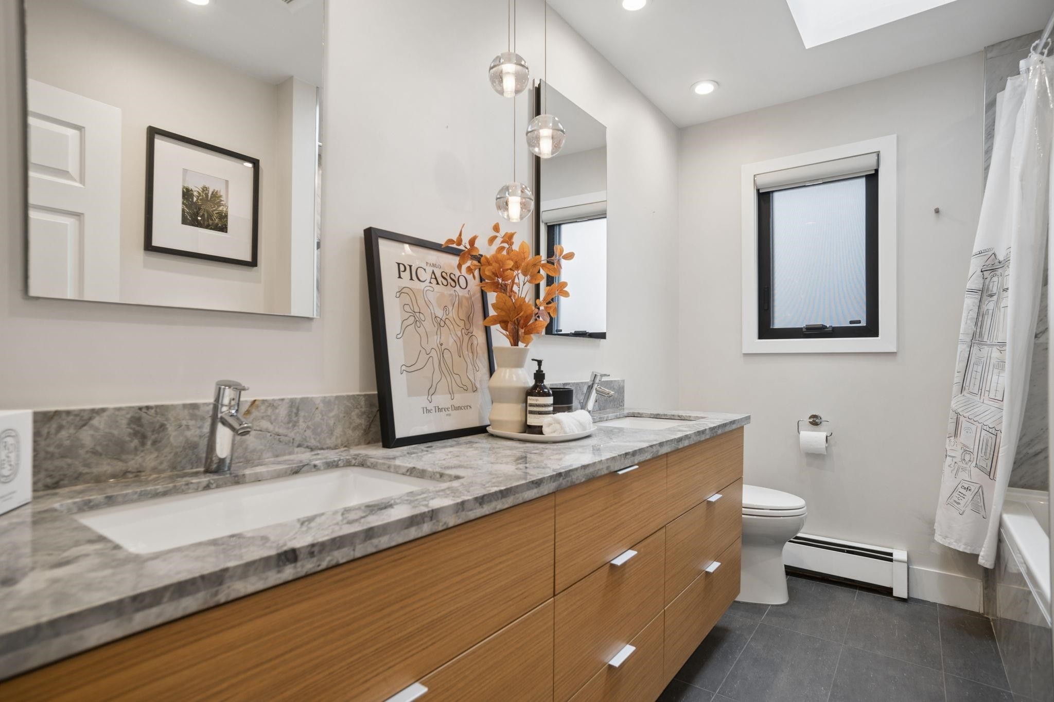 76 46Th Avenue E, Vancouver, BC