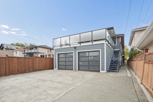 76 46Th Avenue E, Vancouver, BC 