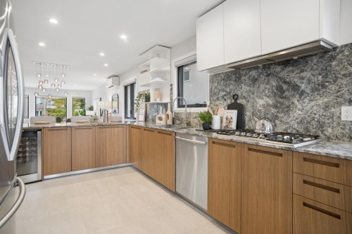 76 46Th Avenue E, Vancouver, BC 