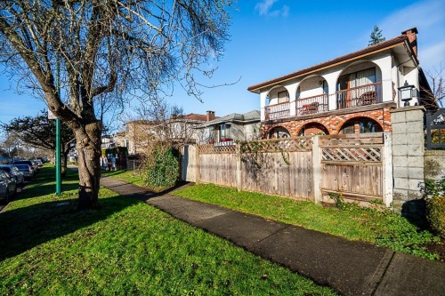 557 58Th Avenue E, Vancouver, BC 