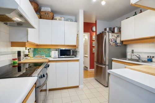 1903 14Th Avenue W, Vancouver, BC 