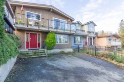 111 Fell Avenue NBurnaby, BC V5B 1L3
