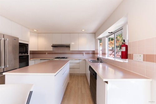 10128 Carter Court, Richmond, BC 