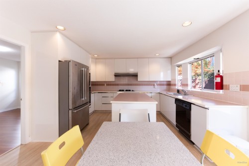 10128 Carter Court, Richmond, BC 