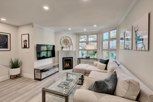 1360 8Th Avenue W, Vancouver, BC 