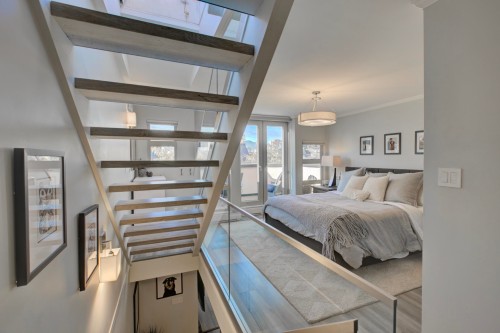 1360 8Th Avenue W, Vancouver, BC 