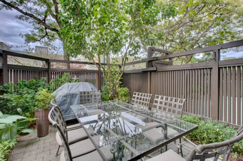 1360 8Th Avenue W, Vancouver, BC 
