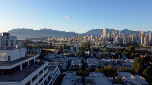 1360 8Th Avenue W, Vancouver, BC 