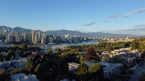 1360 8Th Avenue W, Vancouver, BC 