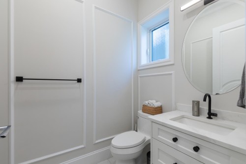 852 18Th Avenue W, Vancouver, BC 