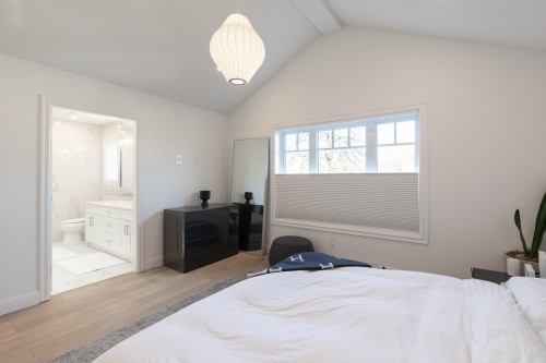 852 18Th Avenue W, Vancouver, BC 