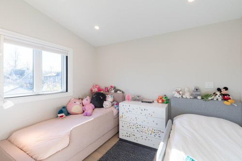 852 18Th Avenue W, Vancouver, BC 