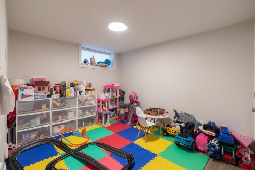 852 18Th Avenue W, Vancouver, BC 
