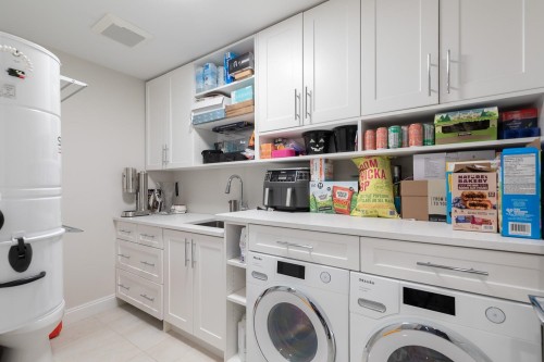 852 18Th Avenue W, Vancouver, BC 