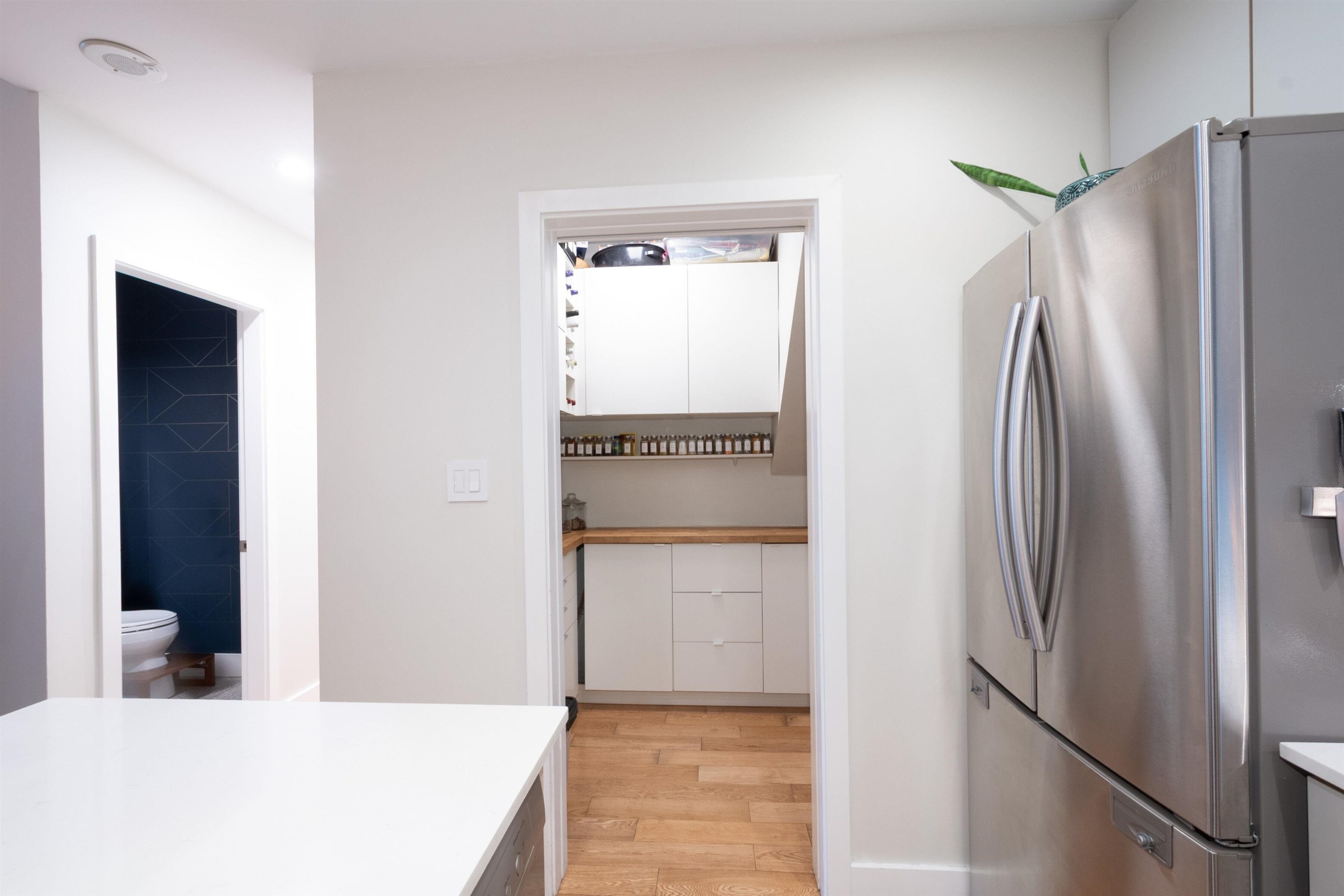 290 11Th Avenue E, Vancouver, BC