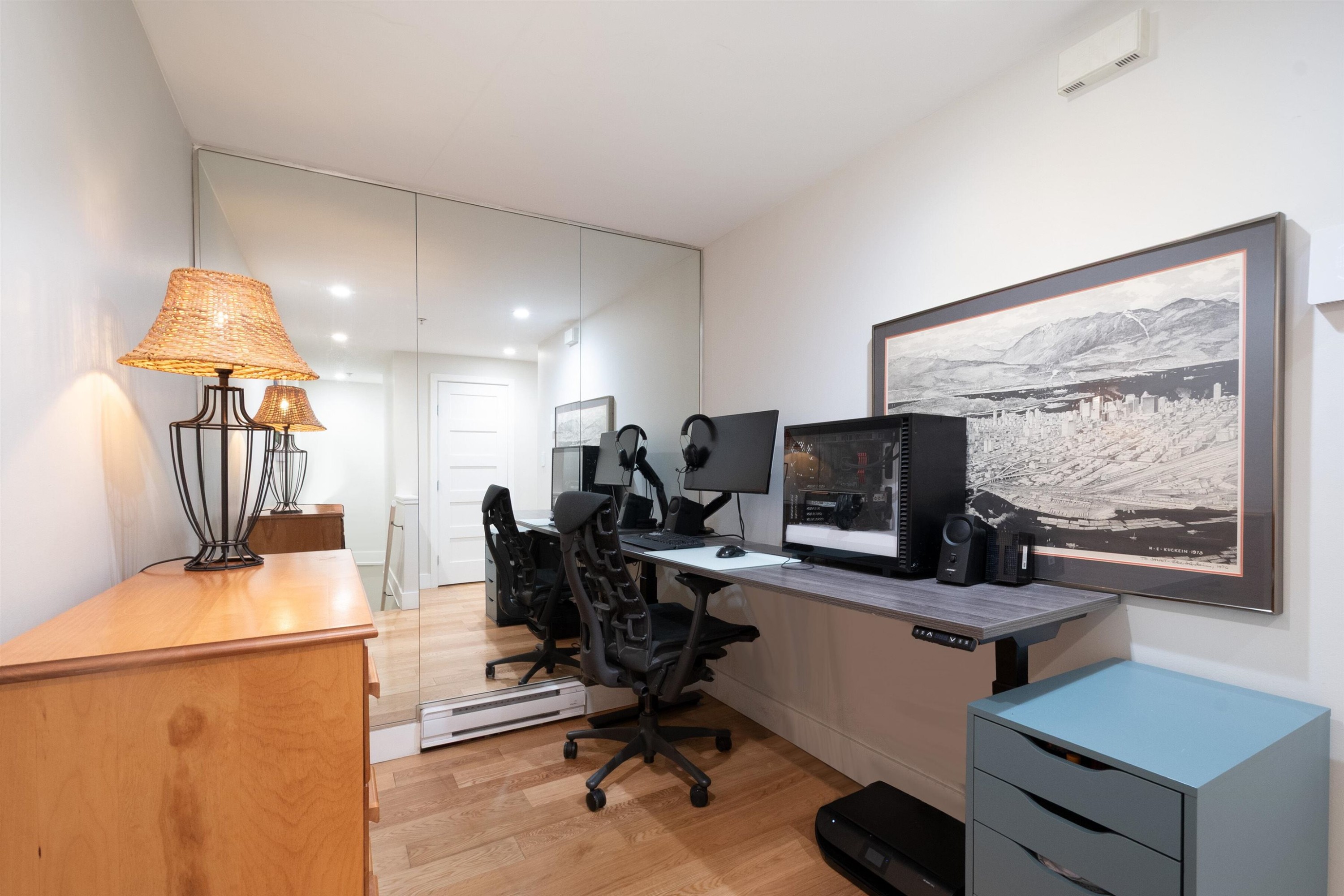 290 11Th Avenue E, Vancouver, BC