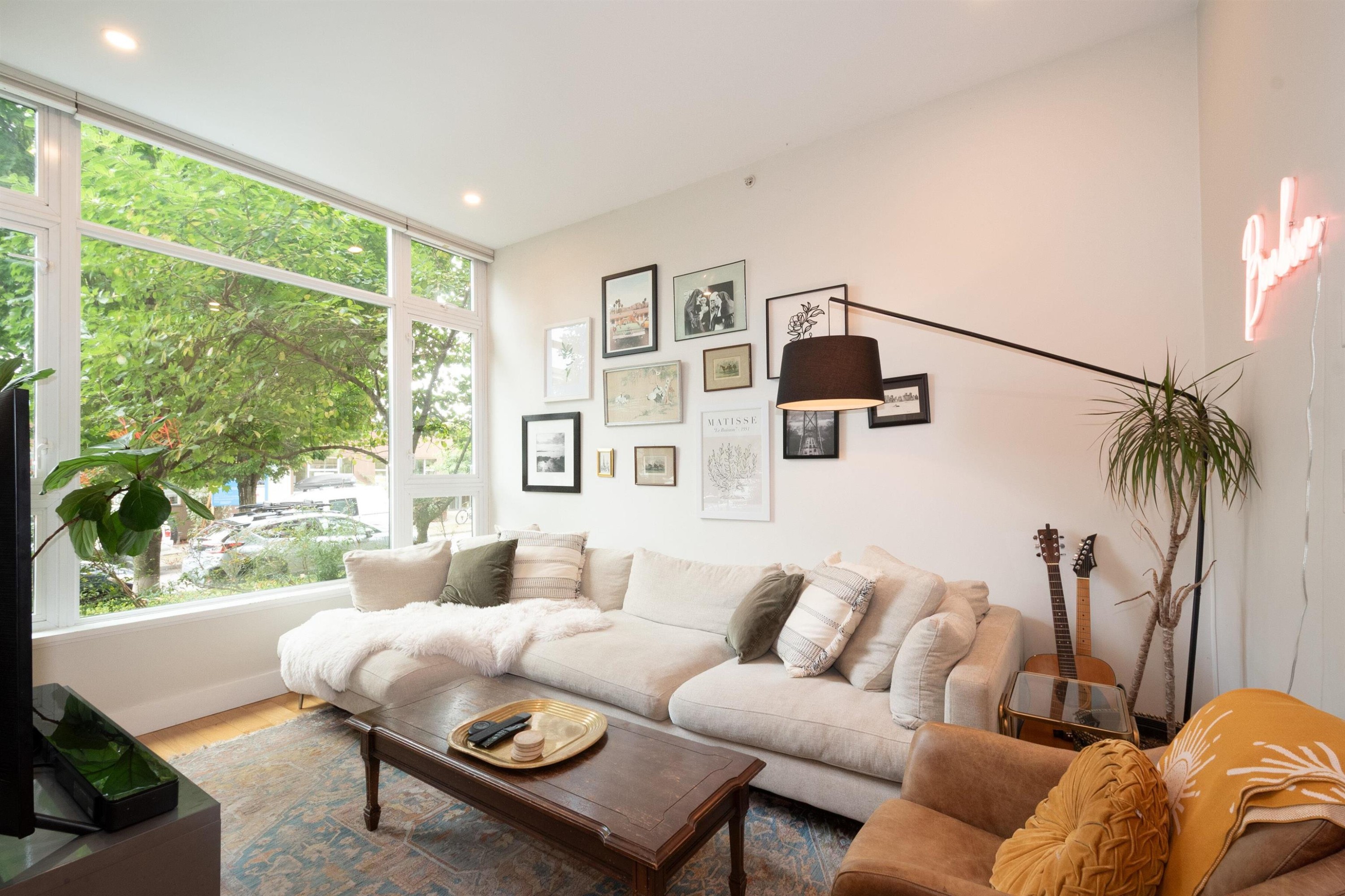 290 11Th Avenue E, Vancouver, BC