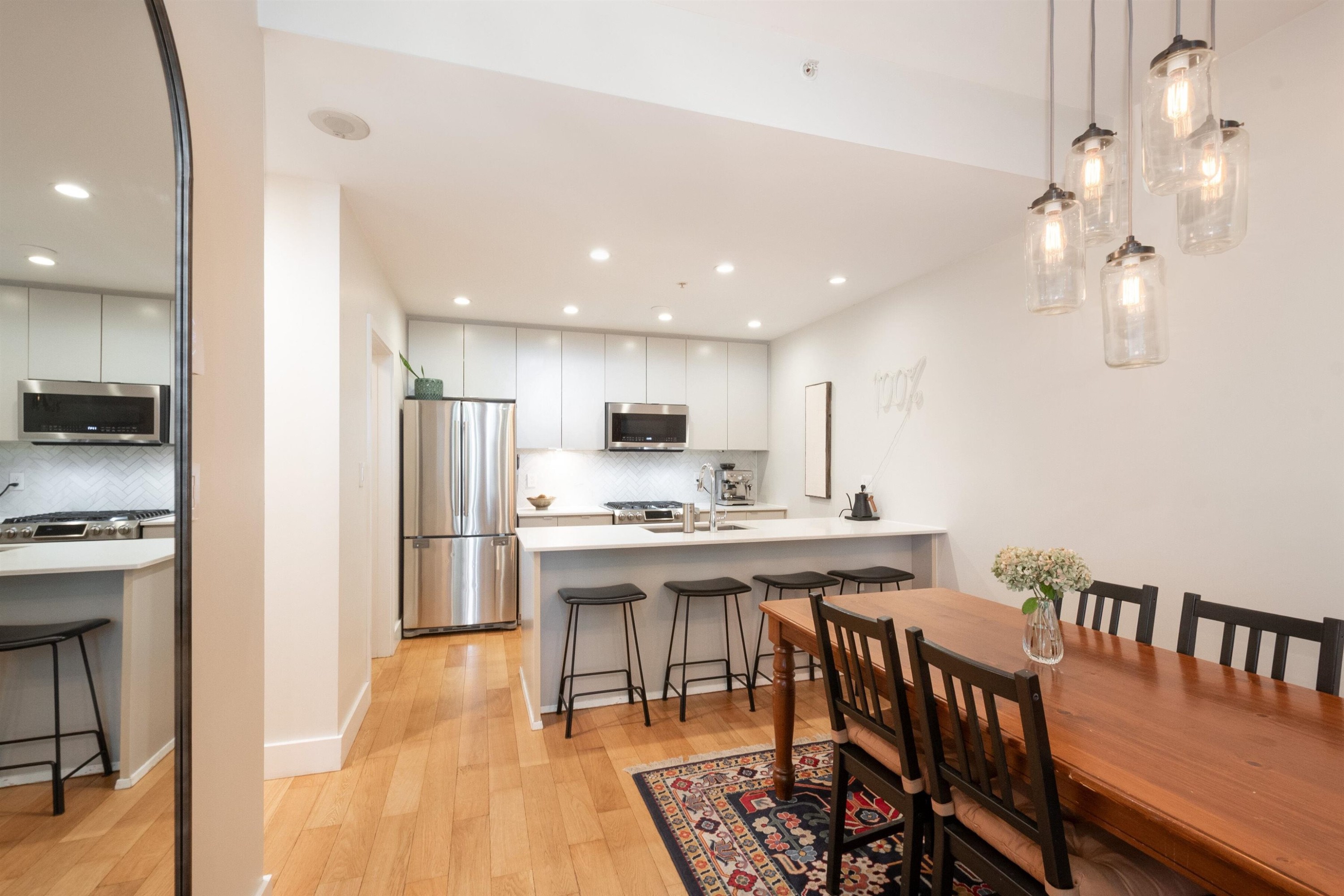 290 11Th Avenue E, Vancouver, BC
