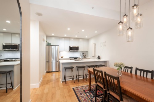 290 11Th Avenue E, Vancouver, BC 