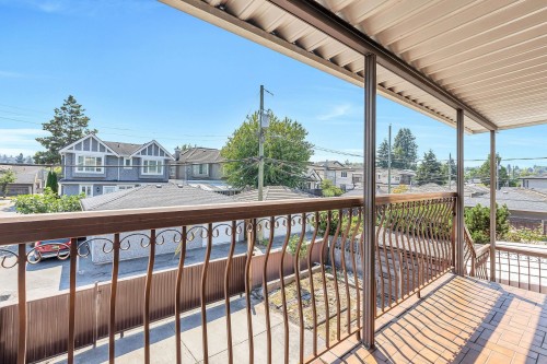 2718 19Th Avenue W, Vancouver, BC 