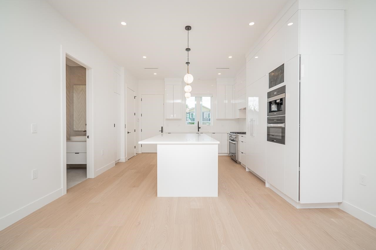 2621 Mcbain Avenue, Vancouver, BC