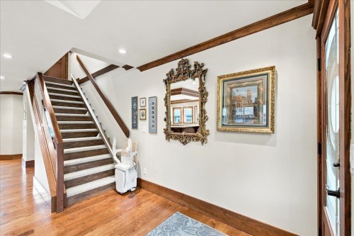 2813 3Rd Avenue W, Vancouver, BC 