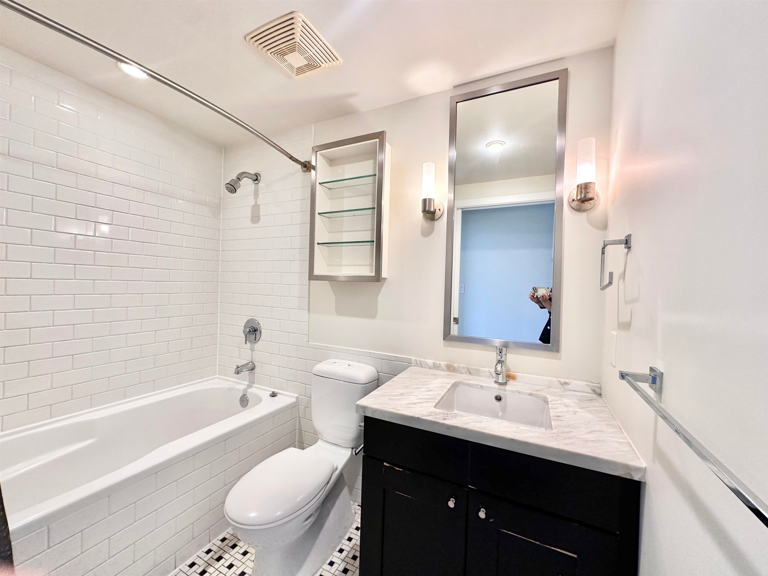 707-821 Cambie Street, Vancouver, BC