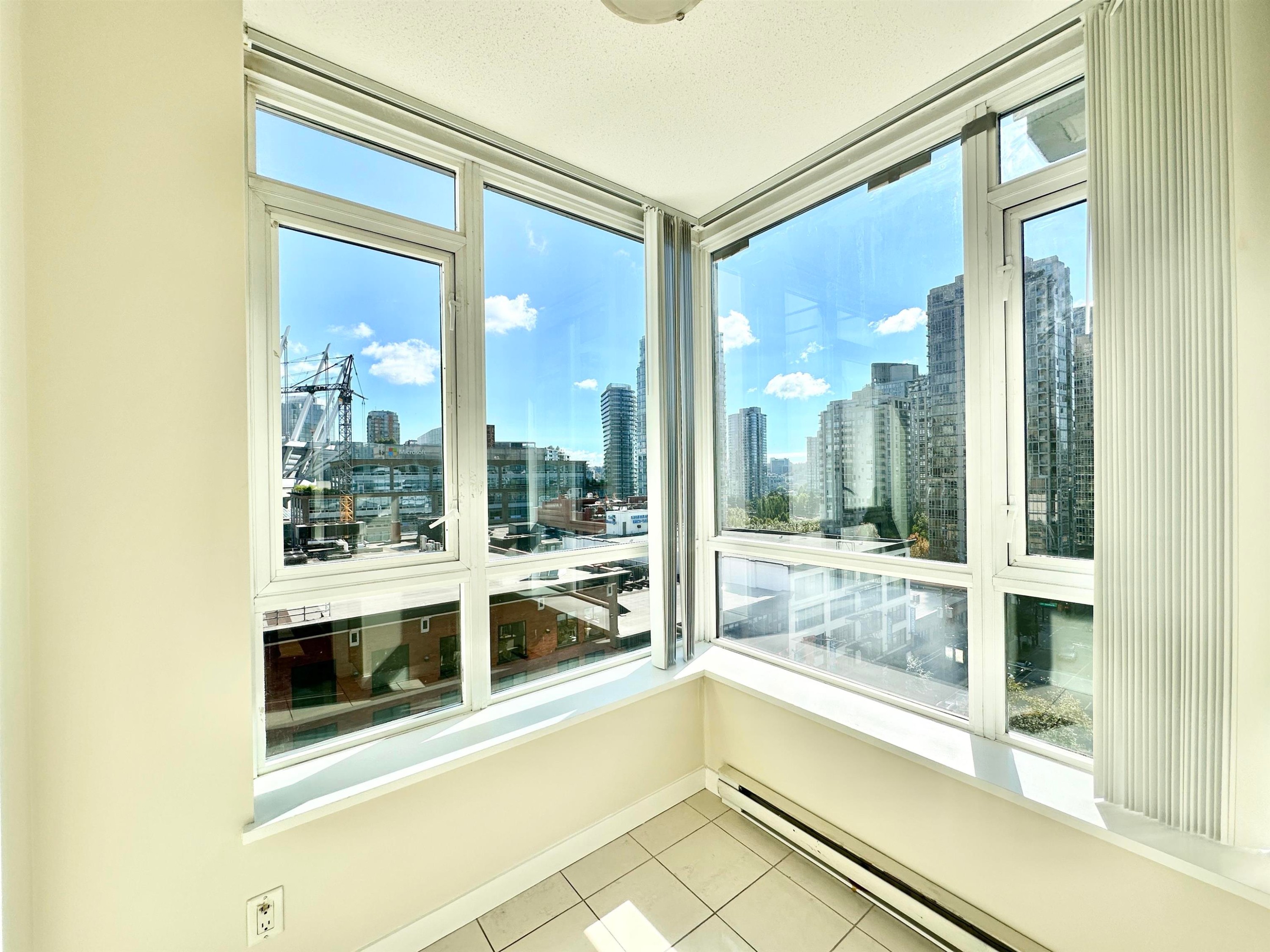 707-821 Cambie Street, Vancouver, BC