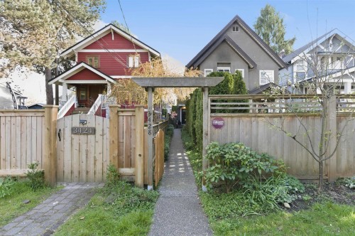 3428 7Th Avenue W, Vancouver, BC 