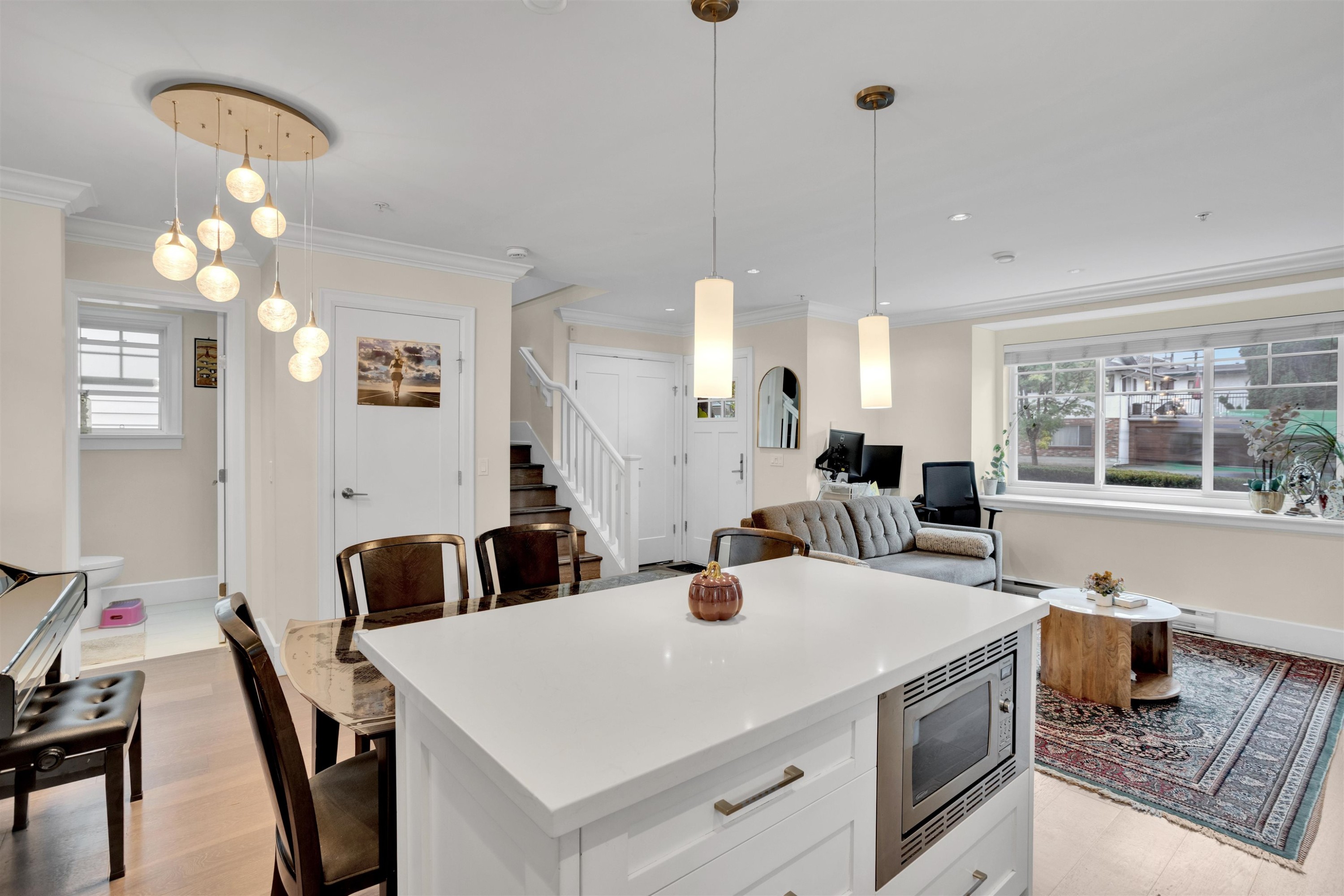 2885 41St Avenue E, Vancouver, BC
