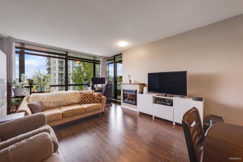 501-4132 Halifax Street  Burnaby, BC V5C 6V1