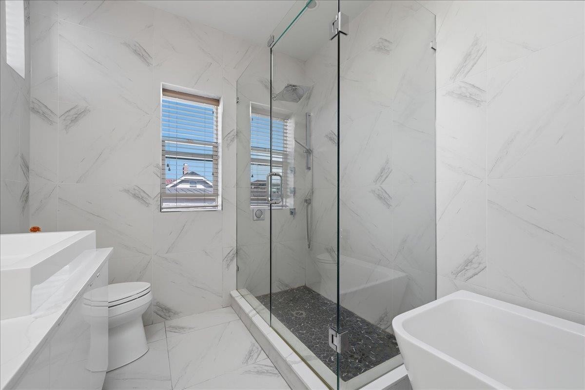 3123 7Th Avenue E, Vancouver, BC