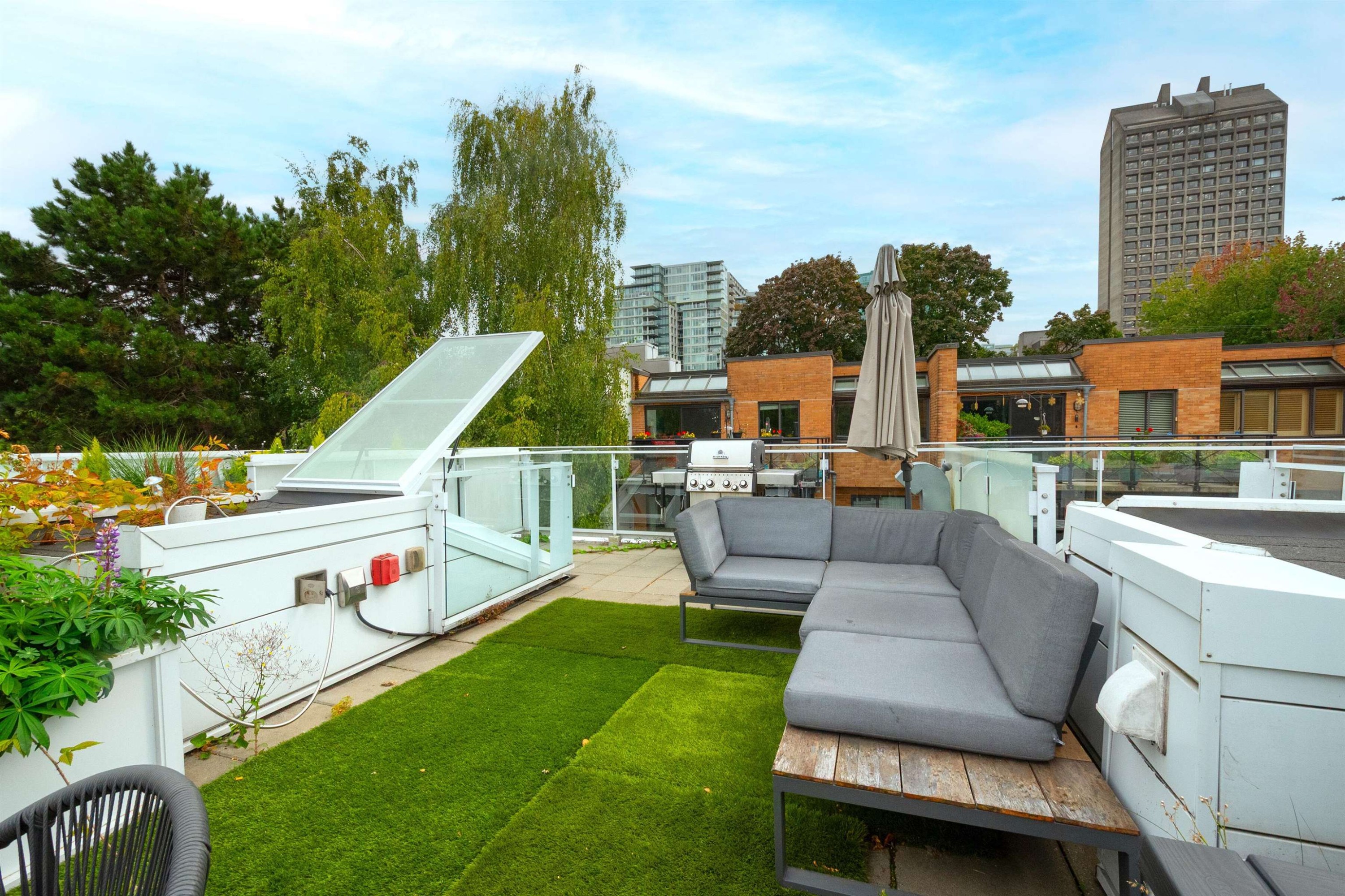2220 Willow Street, Vancouver, BC