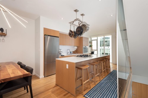 2220 Willow Street, Vancouver, BC 