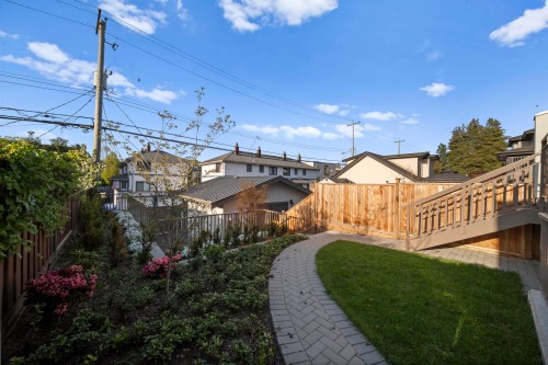 2455 10Th Avenue W, Vancouver, BC 