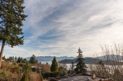 476 Abbs Road Gibsons, BC V0N 1V8