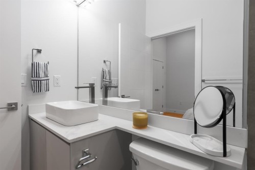 2881 Georgia Street E, Vancouver, BC 