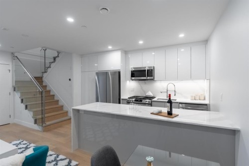 2881 Georgia Street E, Vancouver, BC 