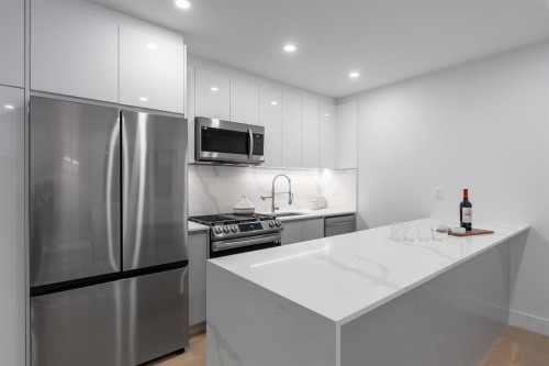 2881 Georgia Street E, Vancouver, BC 