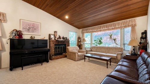 1679 Westover Road, North Vancouver, BC 