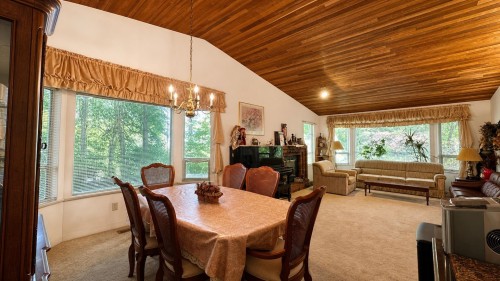 1679 Westover Road, North Vancouver, BC 