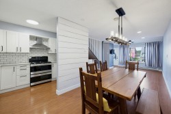 4716 48b Street Ladner, BC V4K 2S2