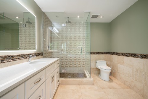 1562 Pinecrest Drive, West Vancouver, BC 