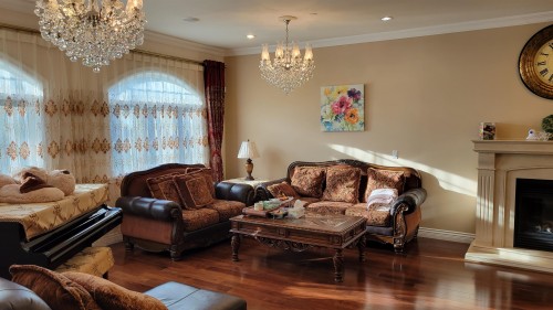 729 47Th Avenue W, Vancouver, BC 